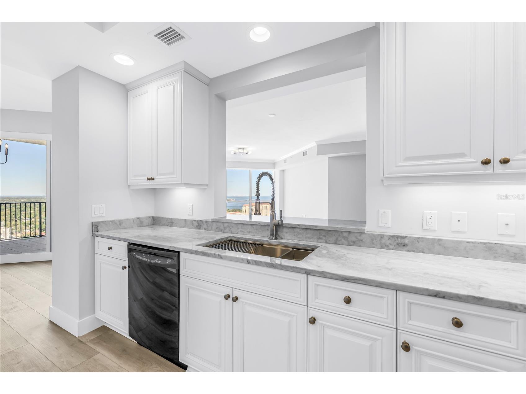 300 Beach Drive NE #2301 Saint Petersburg FL 33701 - TAMPA BAY TB8404954 image16