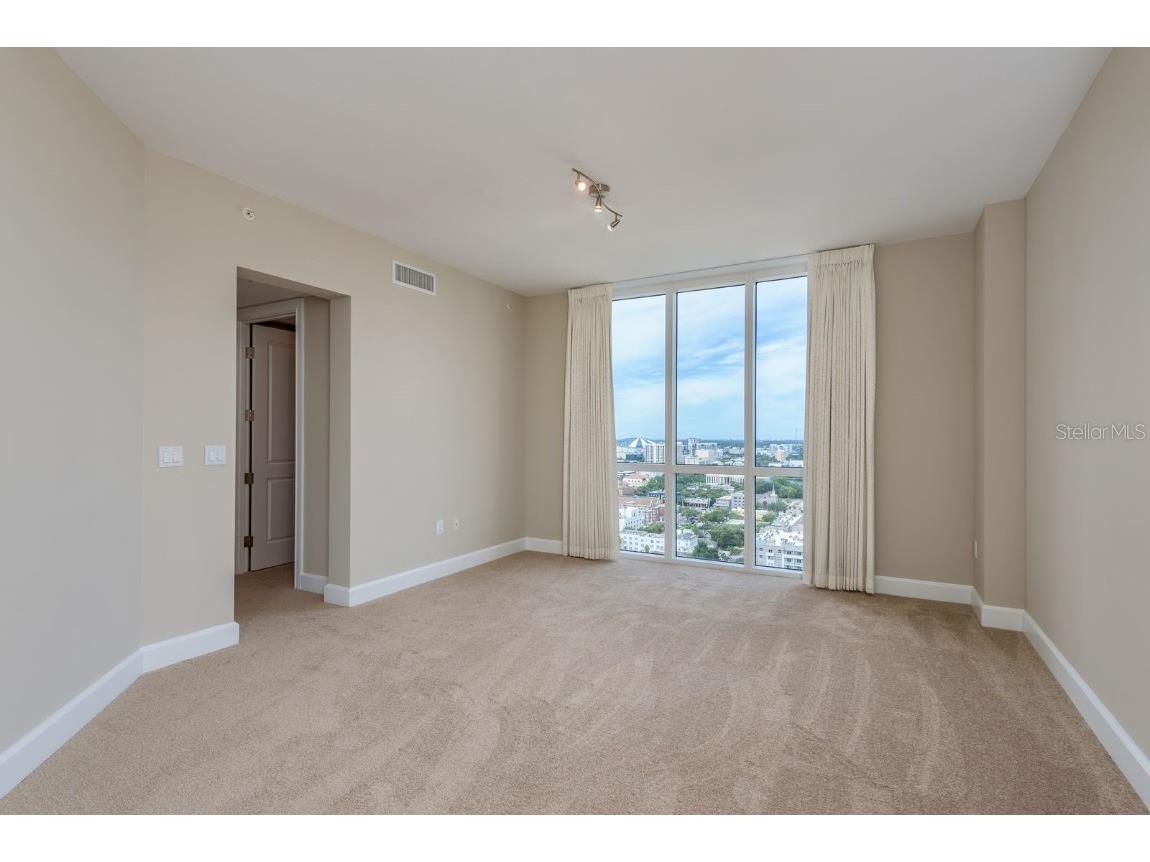300 Beach Drive NE #2601 Saint Petersburg FL 33701 - TAMPA BAY TB8415539 image9