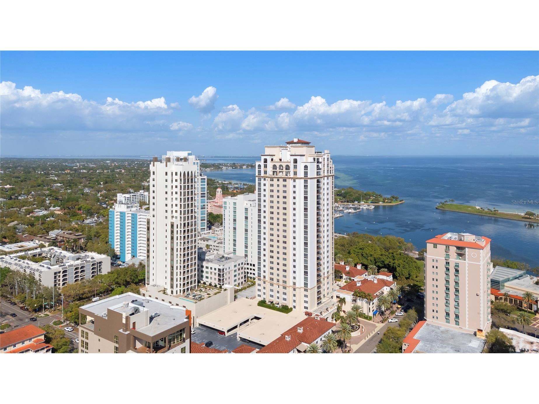 300 Beach Drive NE #302 Saint Petersburg FL 33701 TB8489597 image1