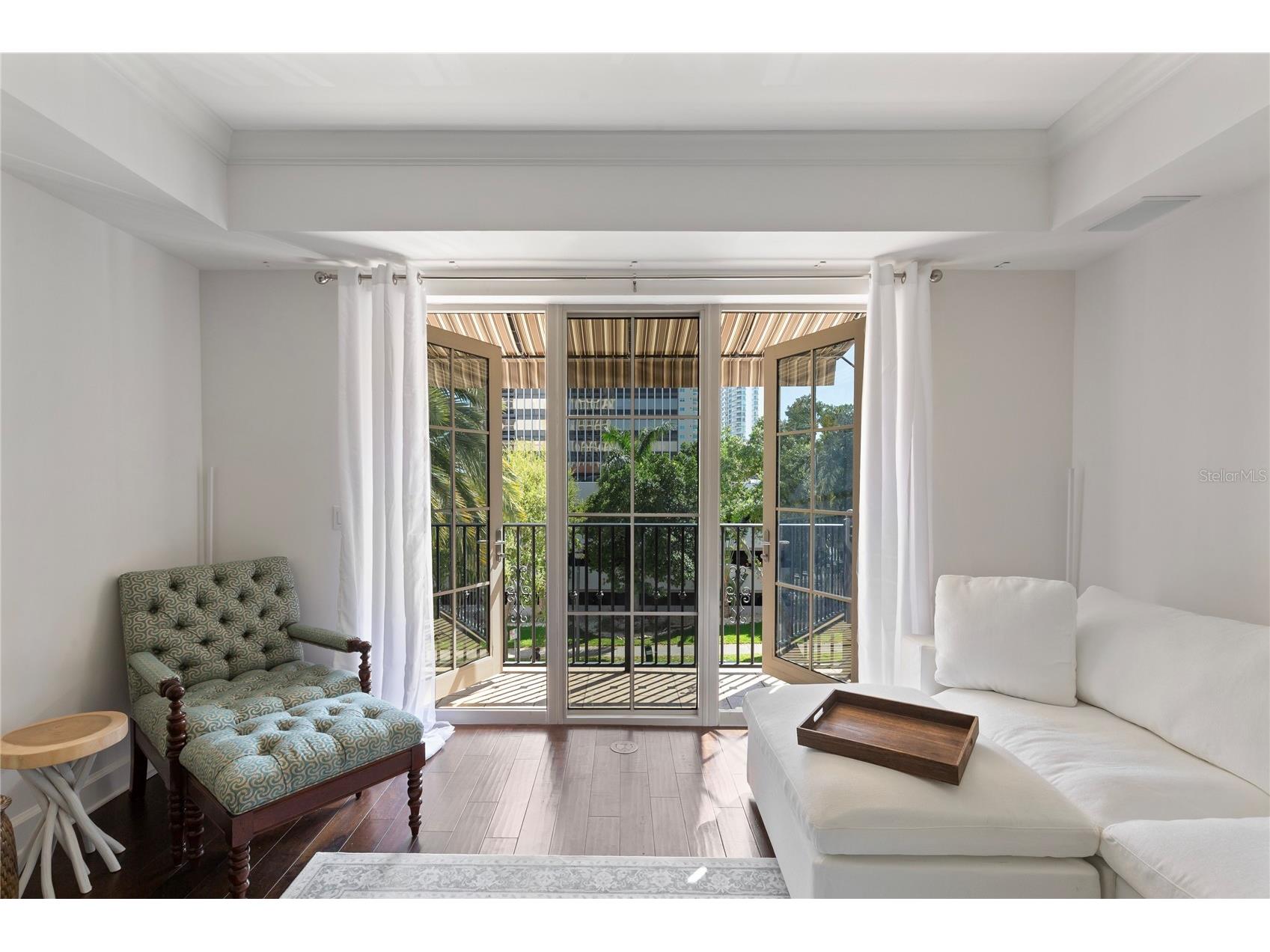 300 Beach Drive NE #302 Saint Petersburg FL 33701 TB8489597 image10