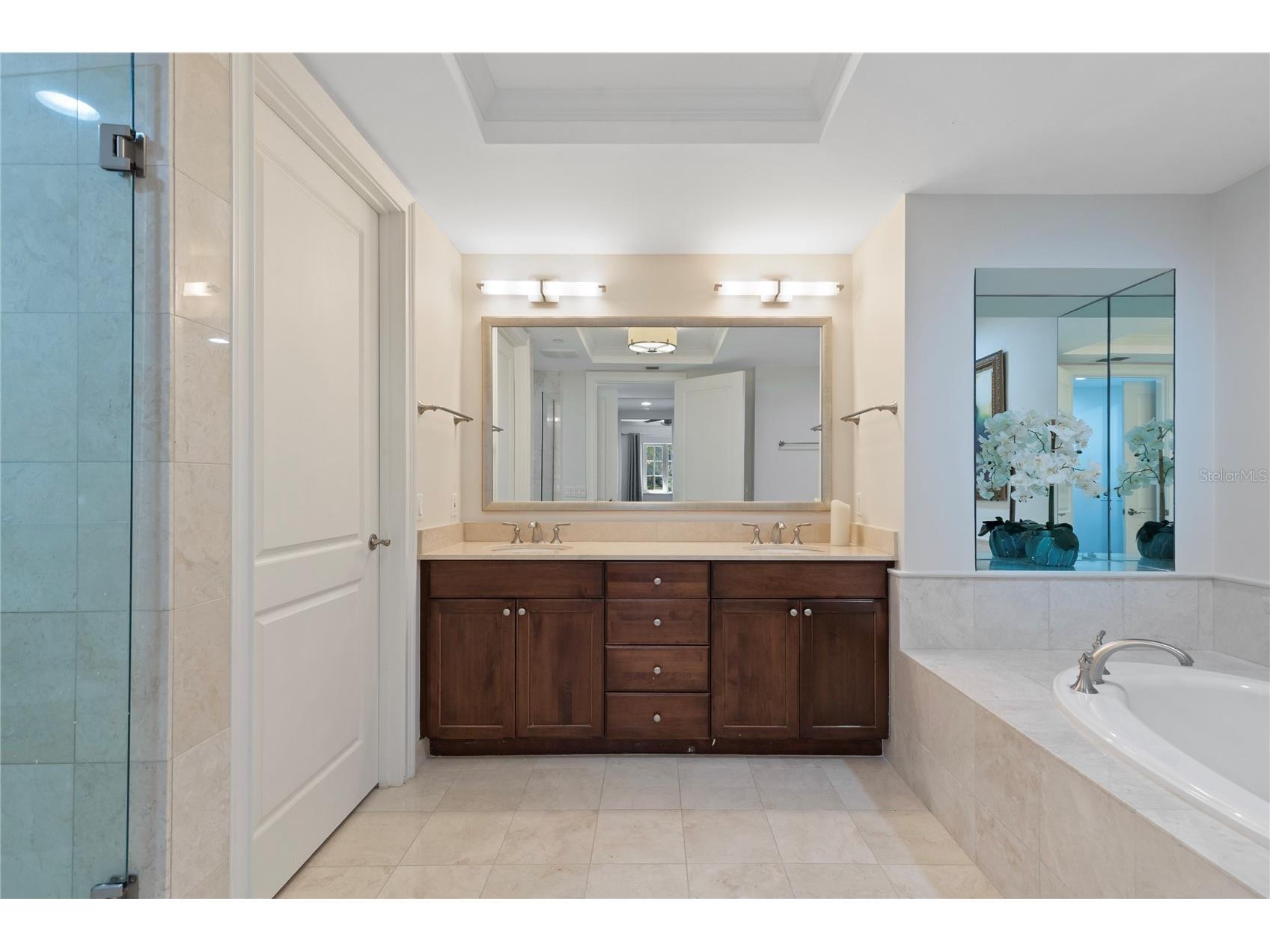 300 Beach Drive NE #302 Saint Petersburg FL 33701 TB8489597 image16