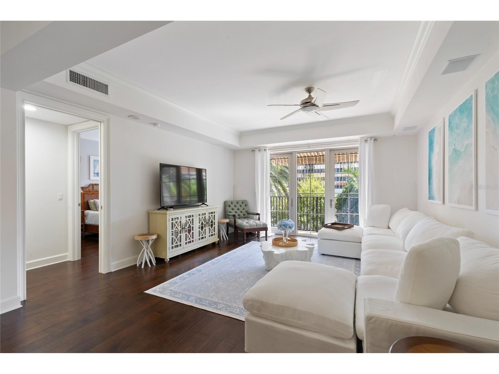 300 Beach Drive NE #302 Saint Petersburg FL 33701 TB8489597 image8