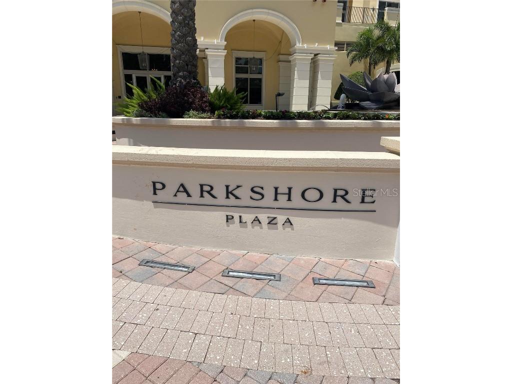 300 Beach Drive NE #305 Saint Petersburg FL 33701 U8243823 image1