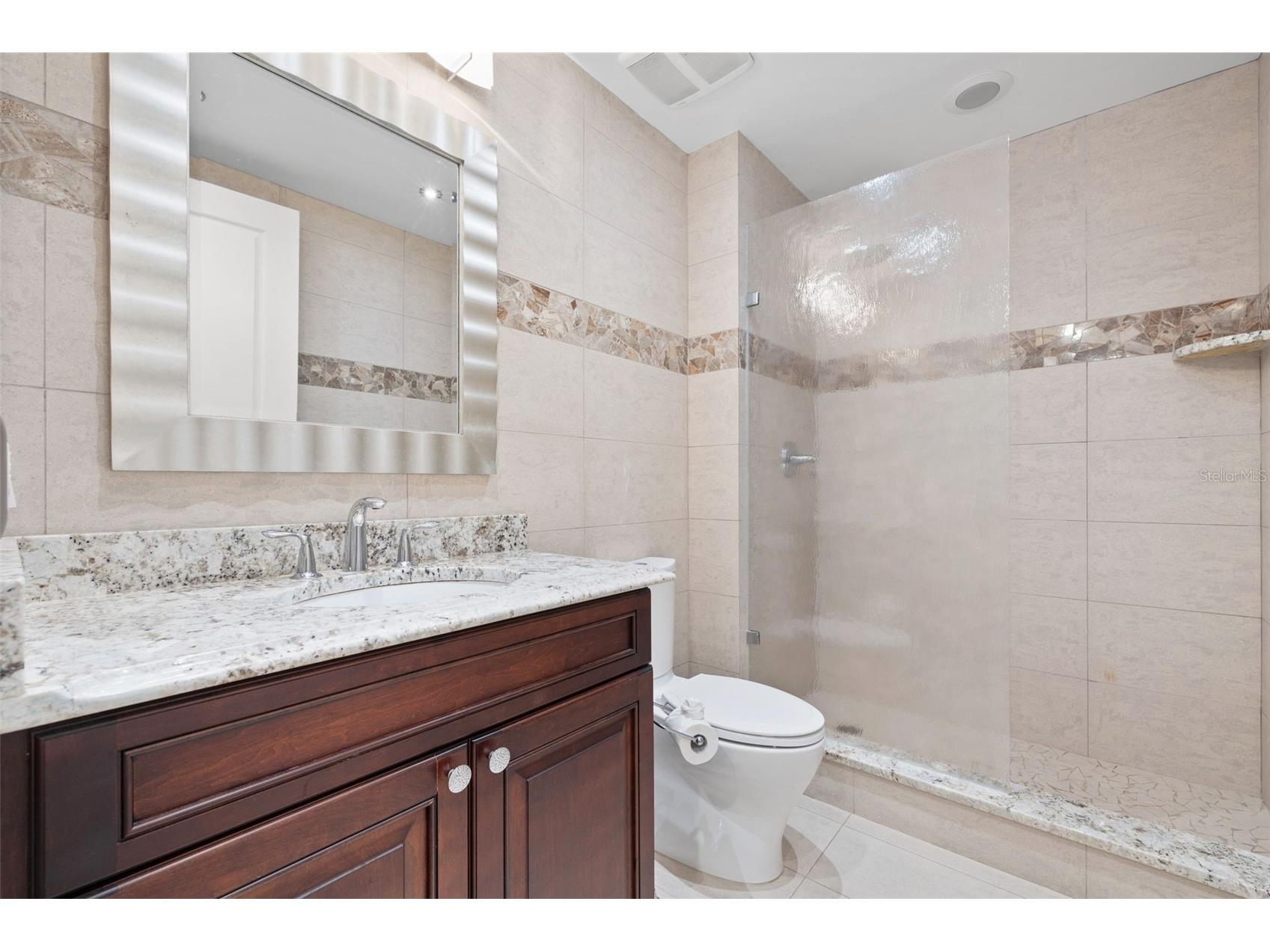300 Beach Drive NE #305 Saint Petersburg FL 33701 TB8512988 image17