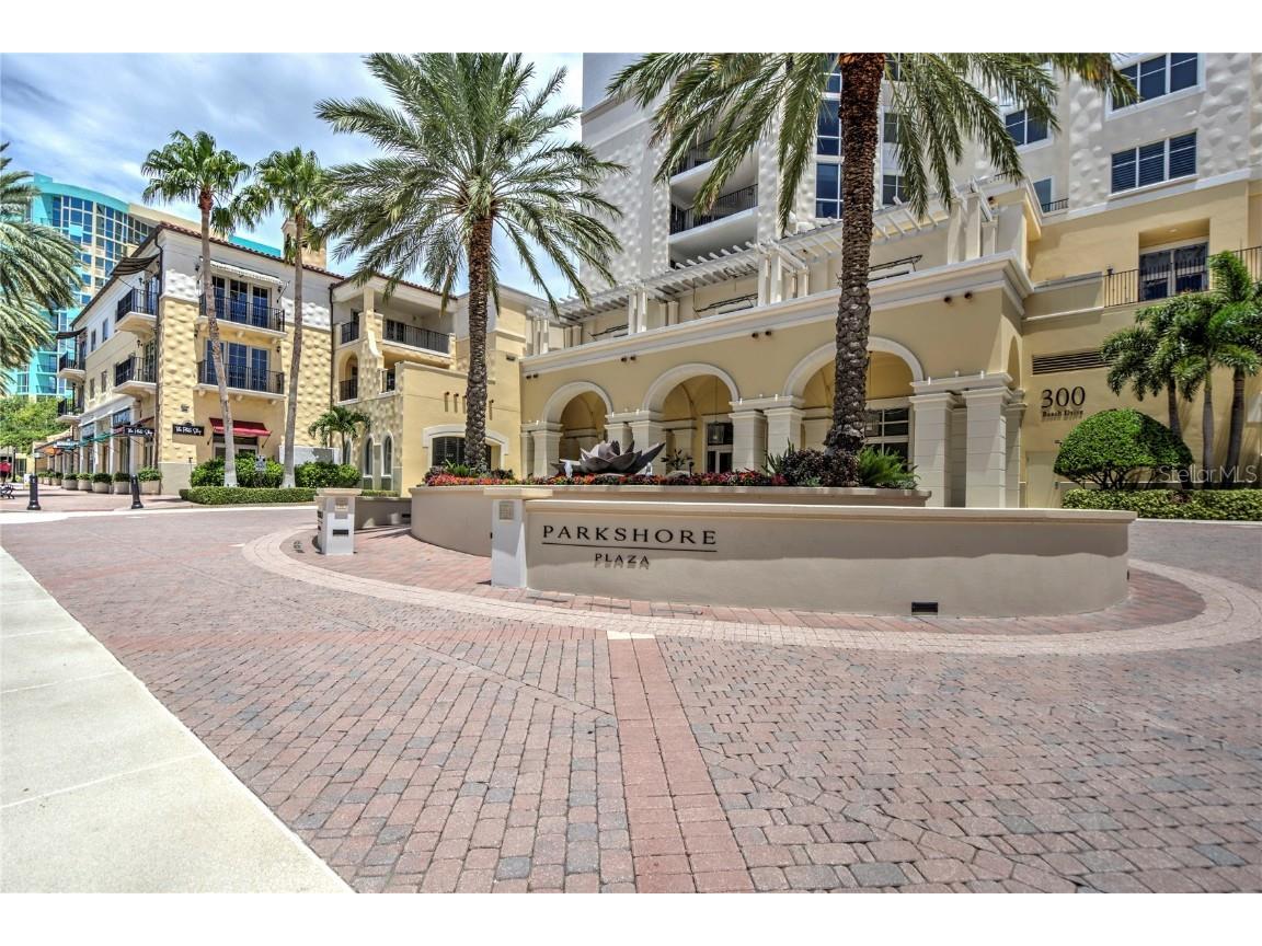 300 Beach Drive NE #307 Saint Petersburg FL 33701 - VINOY BASIN/TAMPA BAY U8242822 image1
