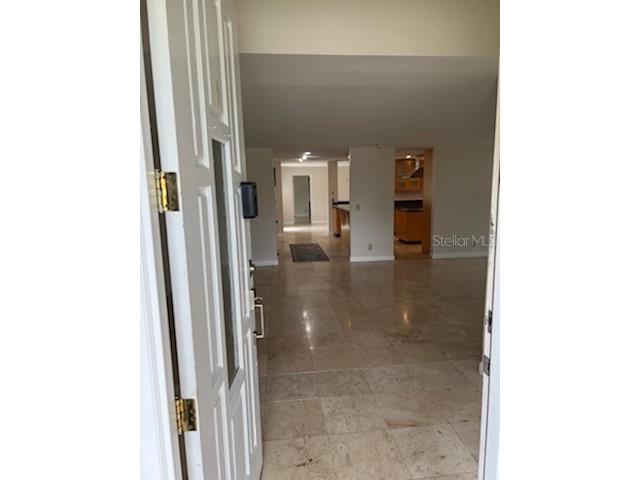 300 Brightwaters Boulevard NE Saint Petersburg FL 33704 TB8501907 image2