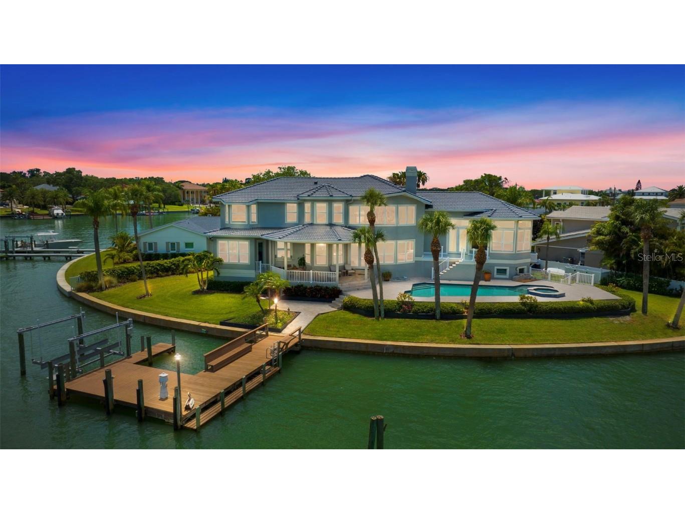 300 Buttonwood Lane Largo FL 33770 - INTRACOASTAL WATERWAY U8205148 image1