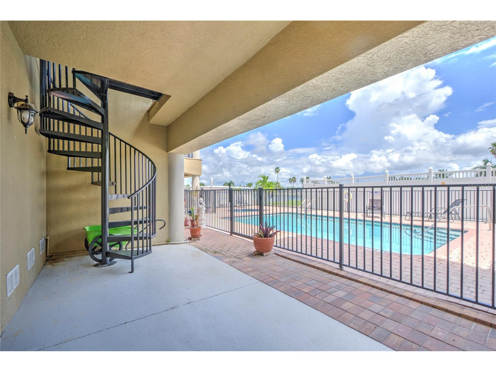 300 Capri Boulevard #8 Treasure Island FL 33706 TB8404772 image45