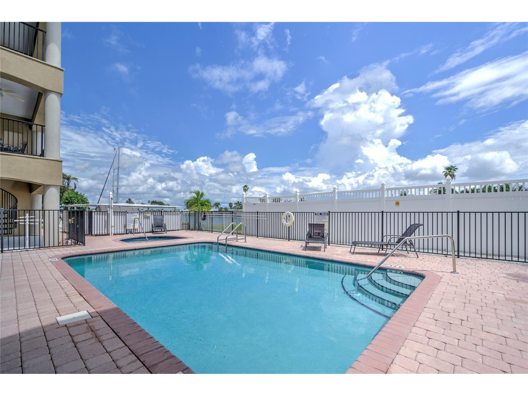 300 Capri Boulevard #8 Treasure Island FL 33706 TB8404772 image46
