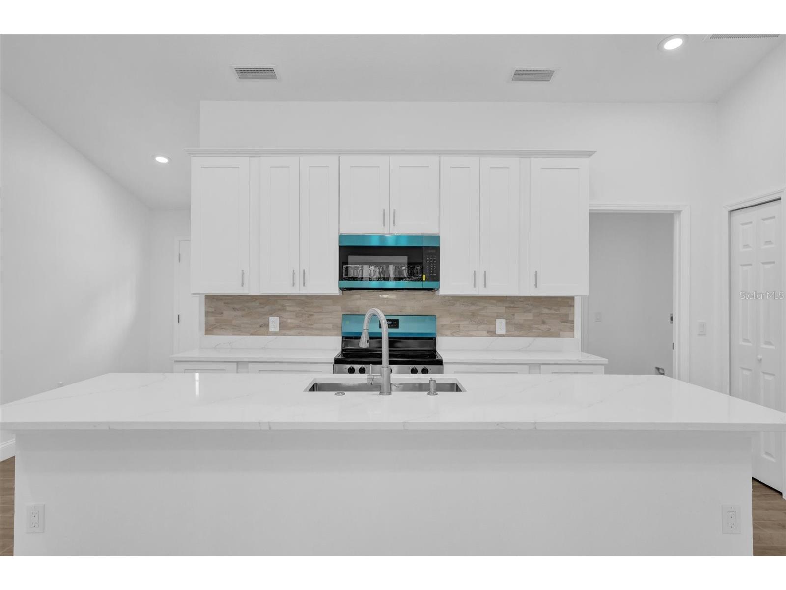 300 Cherokee Avenue Orange City FL 32763 O6408739 image6
