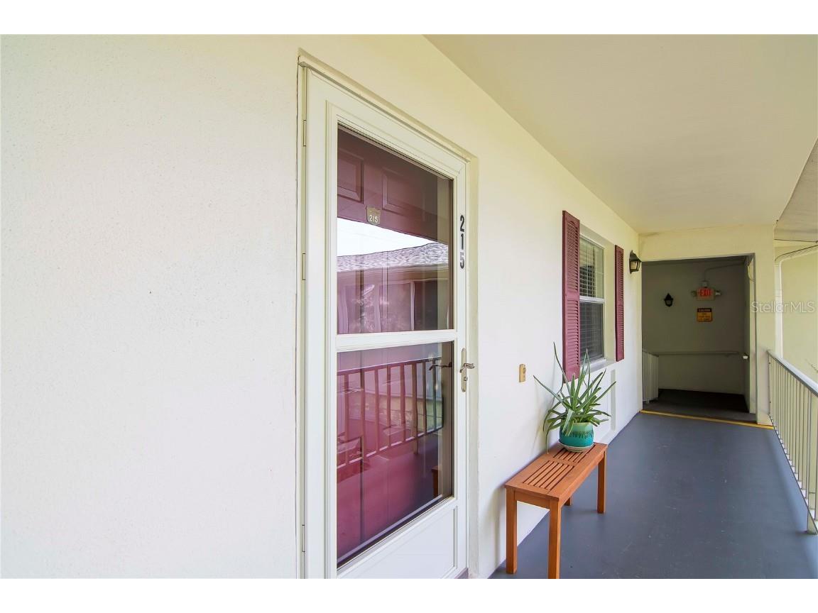 300 Clyde Lane #215 Dunedin FL 34698 U8213545 image1