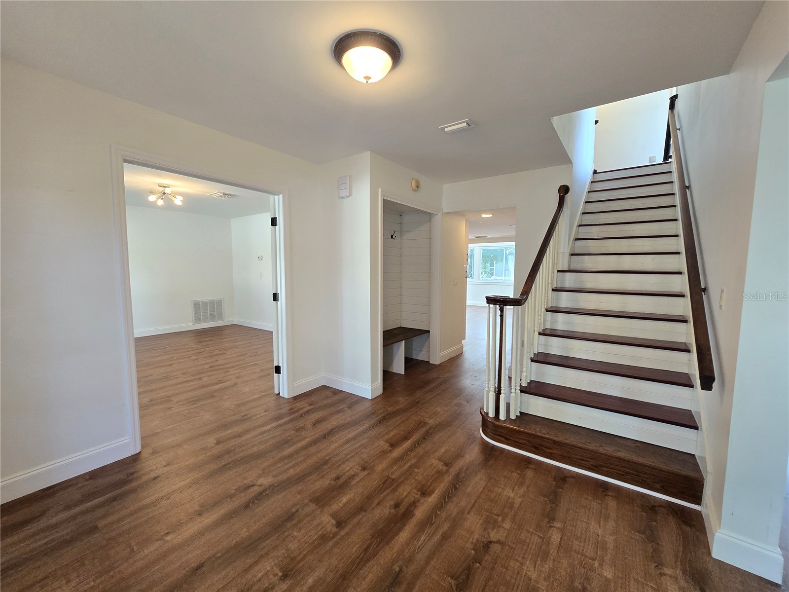 300 Cypress Creek Circle Oldsmar FL 34677 TB8513245 image5