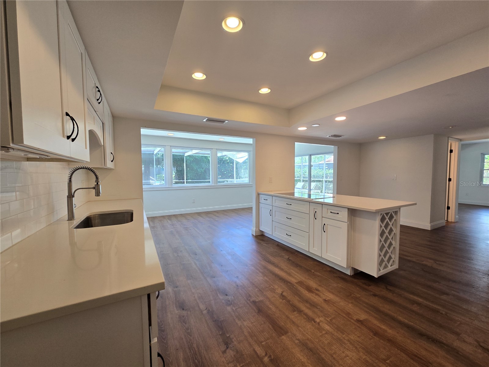 300 Cypress Creek Circle Oldsmar FL 34677 TB8513245 image7