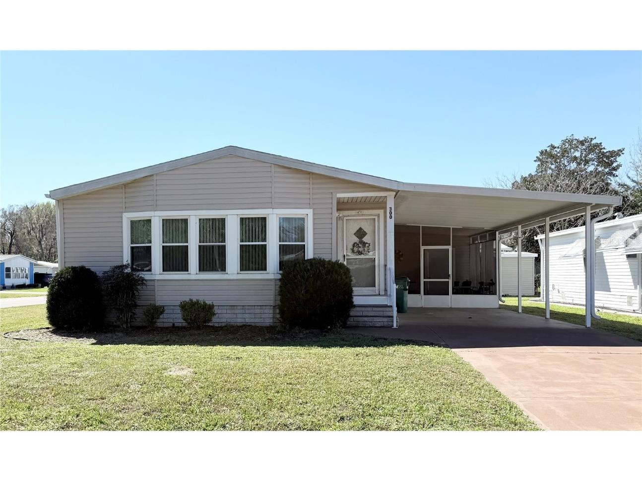 300 Cypress Square Wildwood FL 34785 G5093706 image1