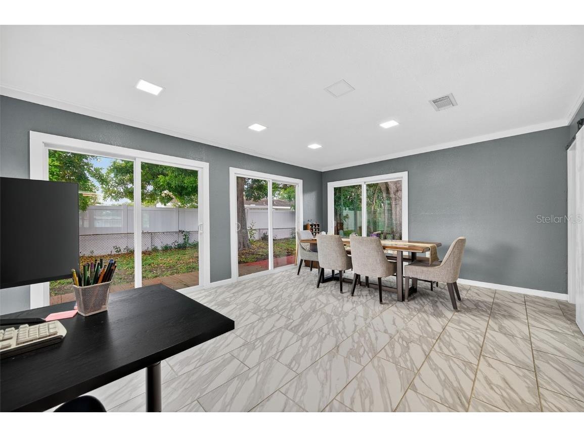 300 Davison Avenue NE Saint Petersburg FL 33703 TB8415198 image10