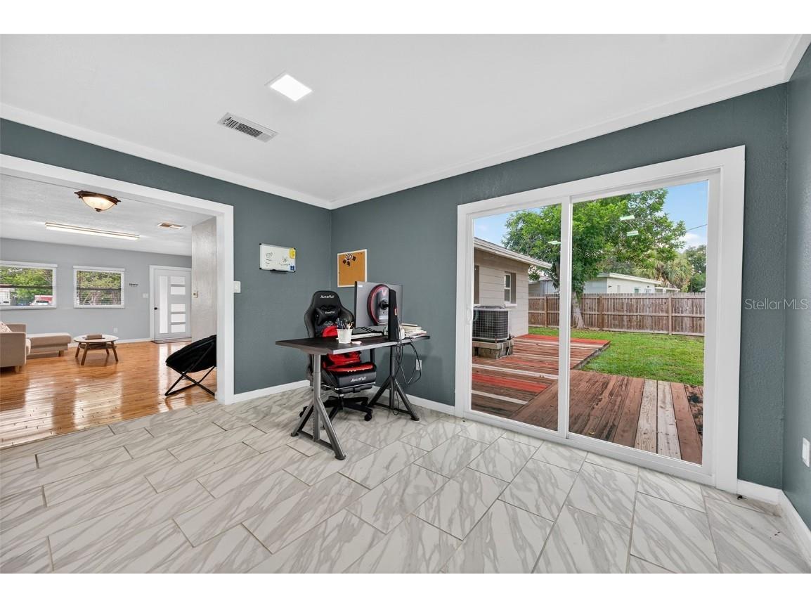 300 Davison Avenue NE Saint Petersburg FL 33703 TB8415198 image11