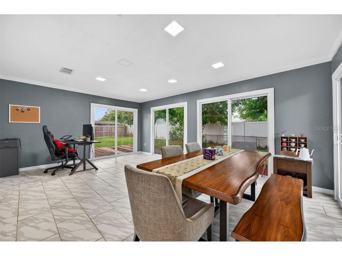 300 Davison Avenue NE Saint Petersburg FL 33703 TB8415198 image13