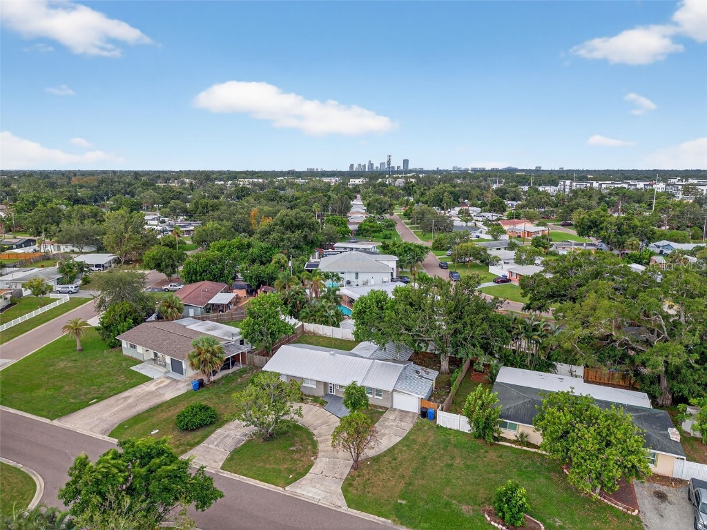 300 Davison Avenue NE Saint Petersburg FL 33703 TB8415198 image31