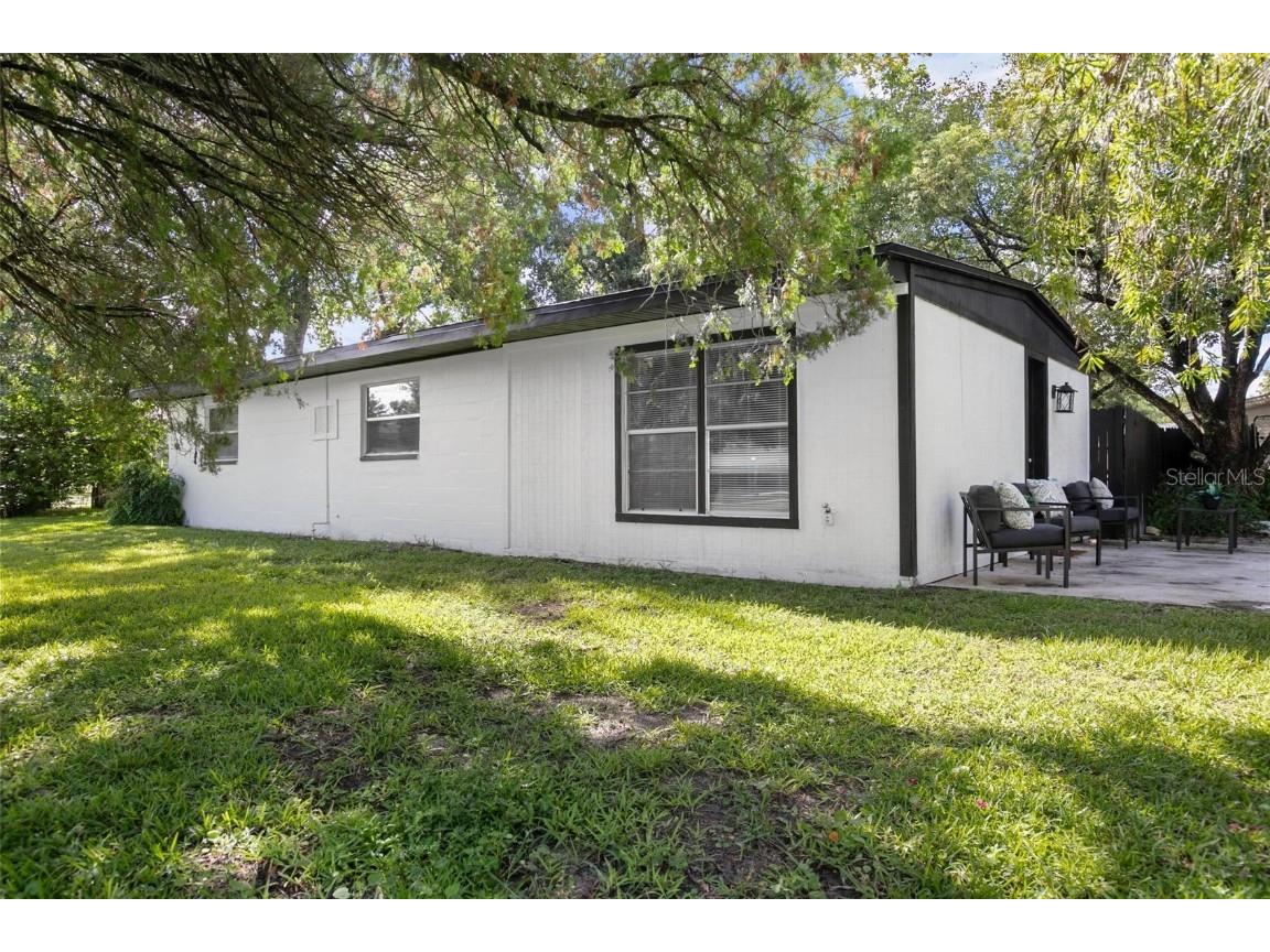 300 Dorothy Avenue Daytona Beach FL 32117 V4945192 image1