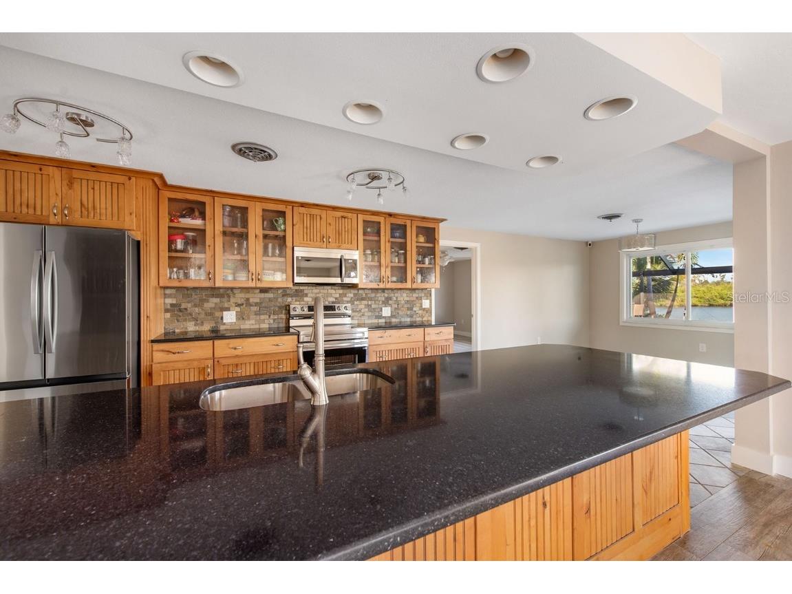 300 E Bay Heights Avenue Englewood FL 34223 D6144801 image11