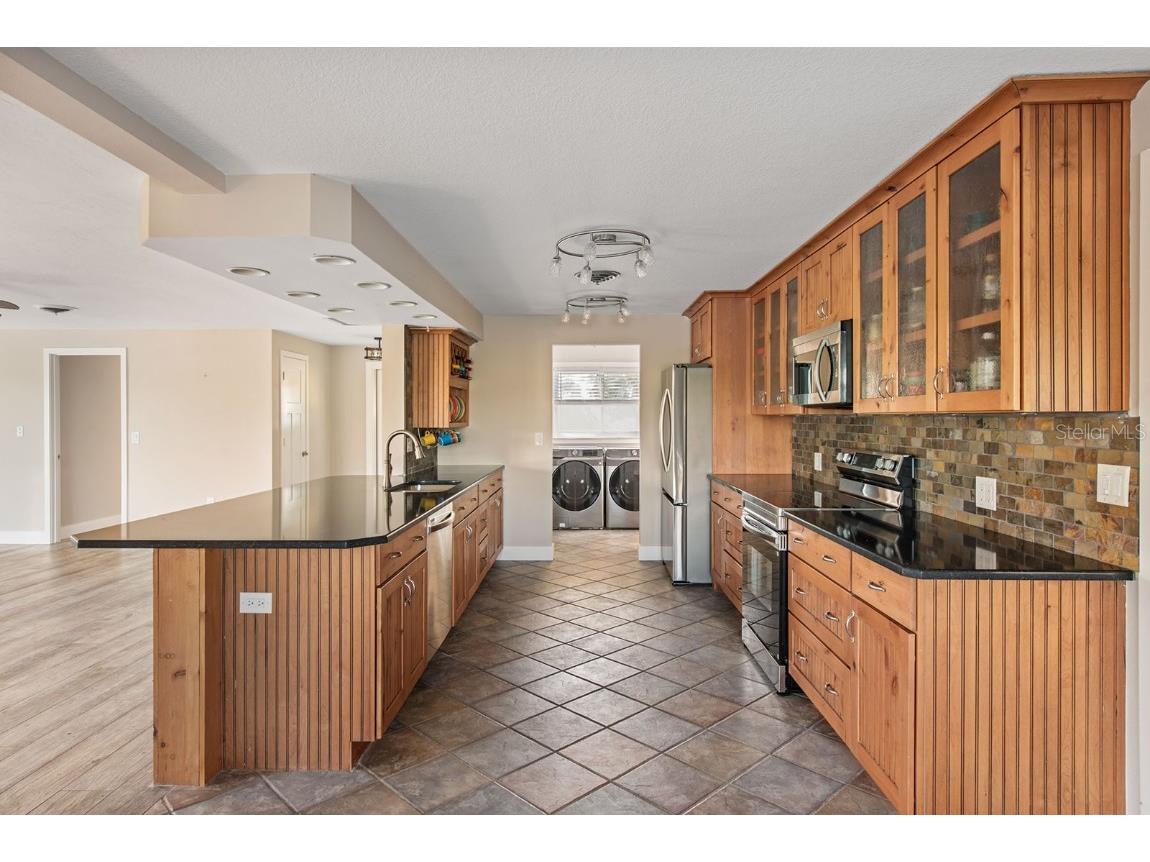 300 E Bay Heights Avenue Englewood FL 34223 D6144801 image14