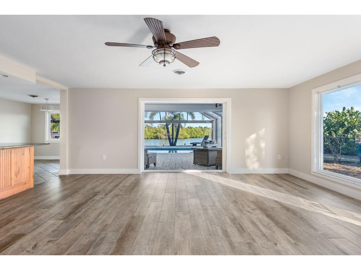 300 E Bay Heights Avenue Englewood FL 34223 D6144801 image7