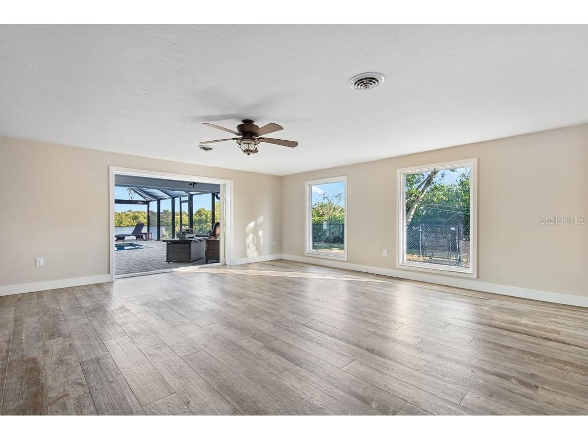 300 E Bay Heights Avenue Englewood FL 34223 D6144801 image8