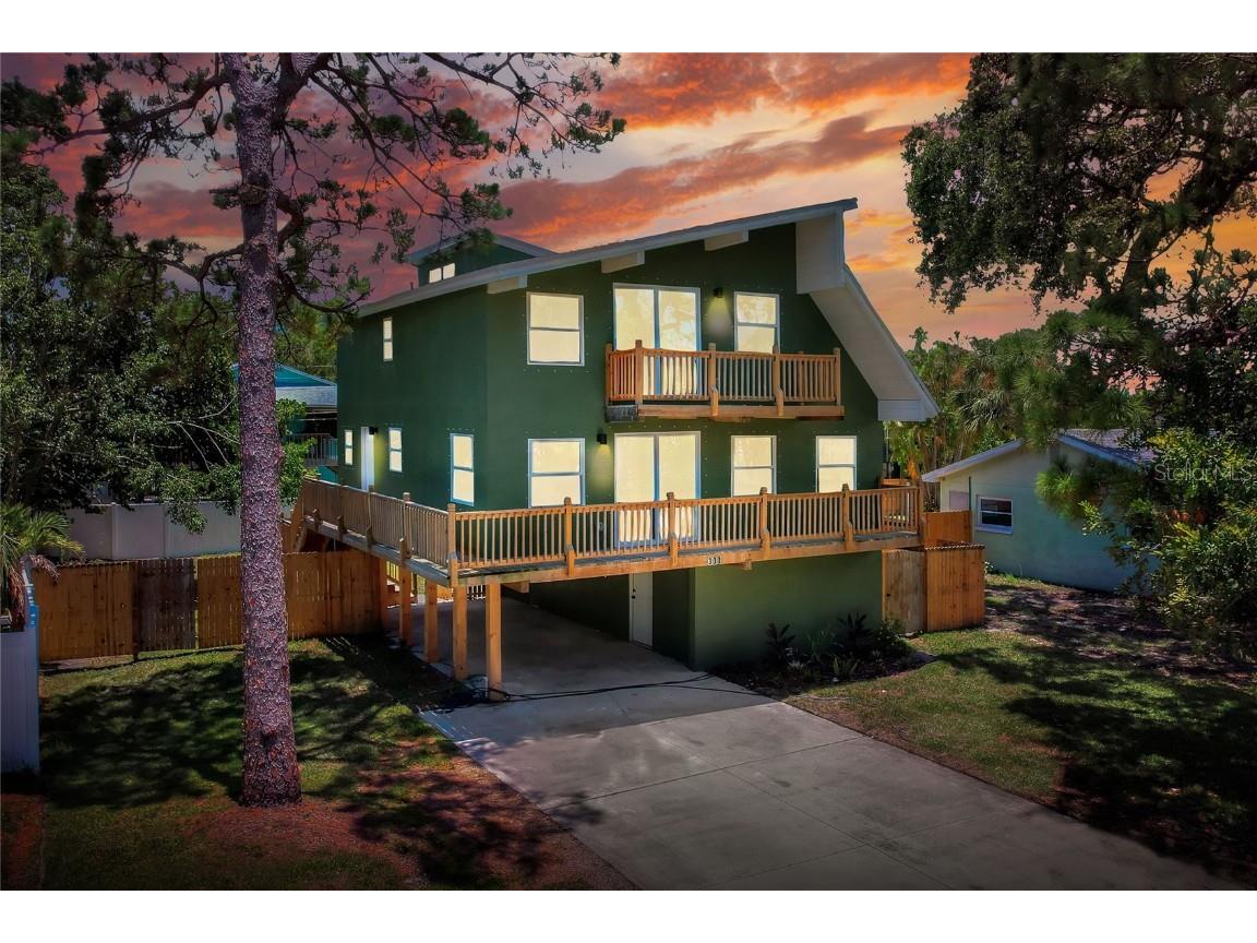 300 Freeport Avenue NE Saint Petersburg FL 33702 L4954531 image1
