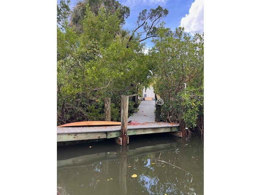 300 Garden Lane Sarasota FL 34242 A4662830 image18