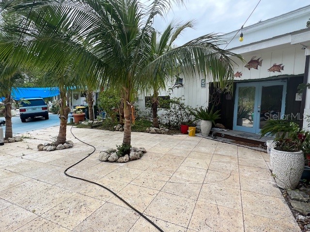 300 Garden Lane Sarasota FL 34242 A4662830 image2