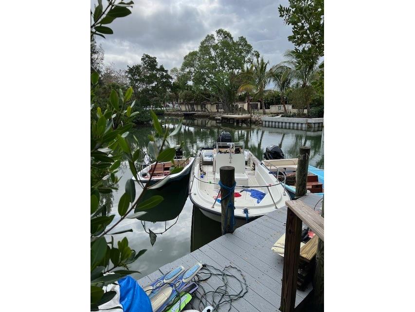 300 Garden Lane Sarasota FL 34242 A4662830 image20