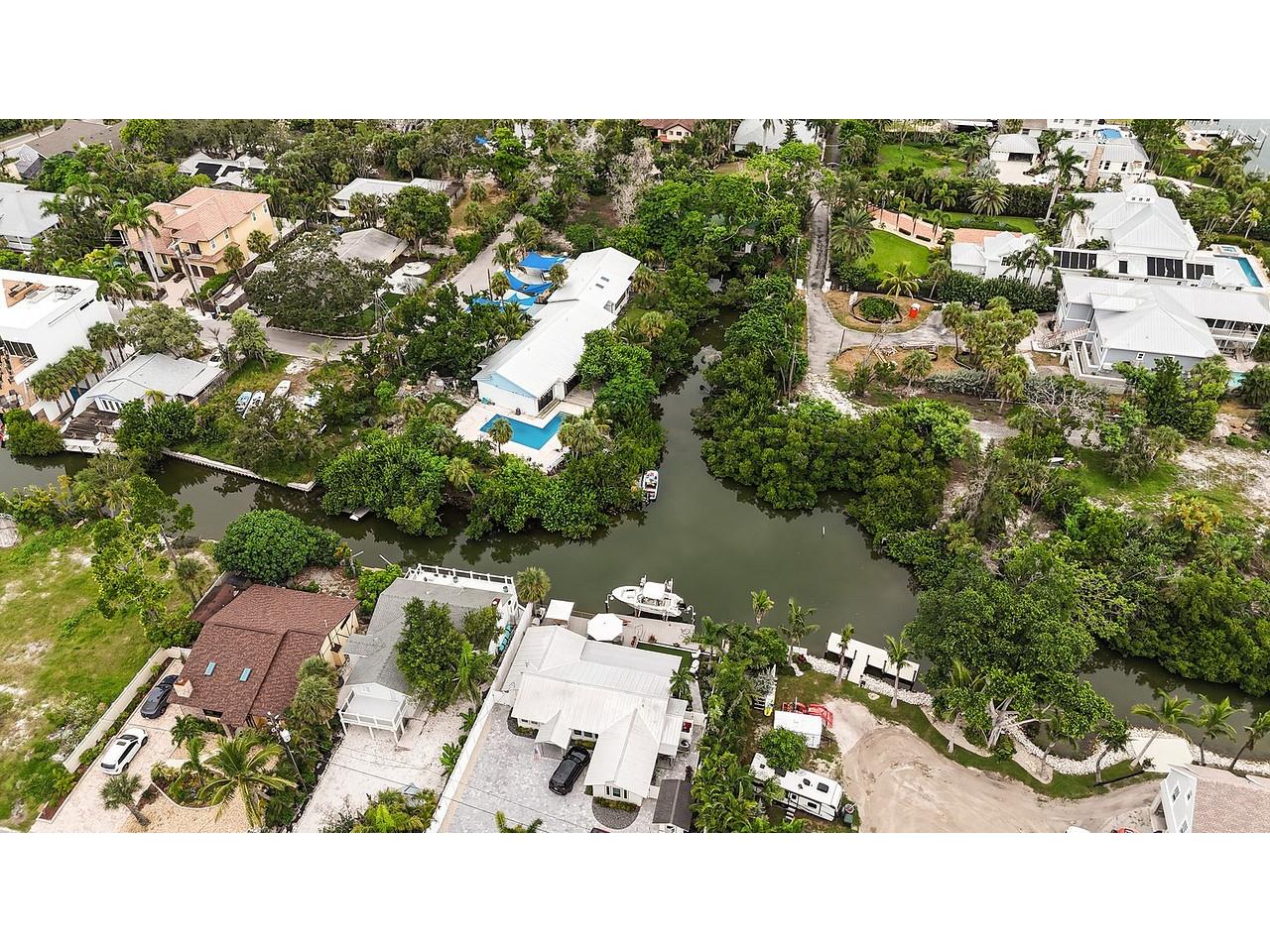 300 Garden Lane Sarasota FL 34242 A4662830 image62