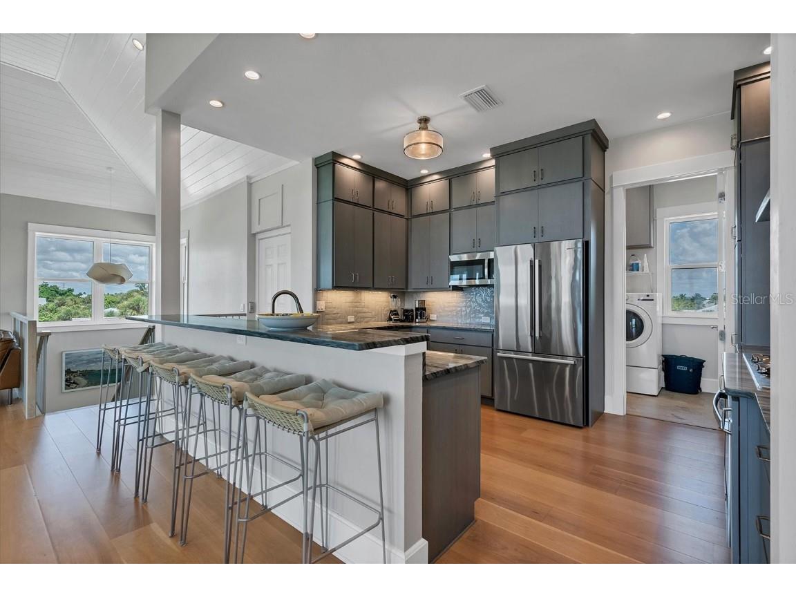 300 Gasparilla Street Boca Grande FL 33921 D6138107 image18