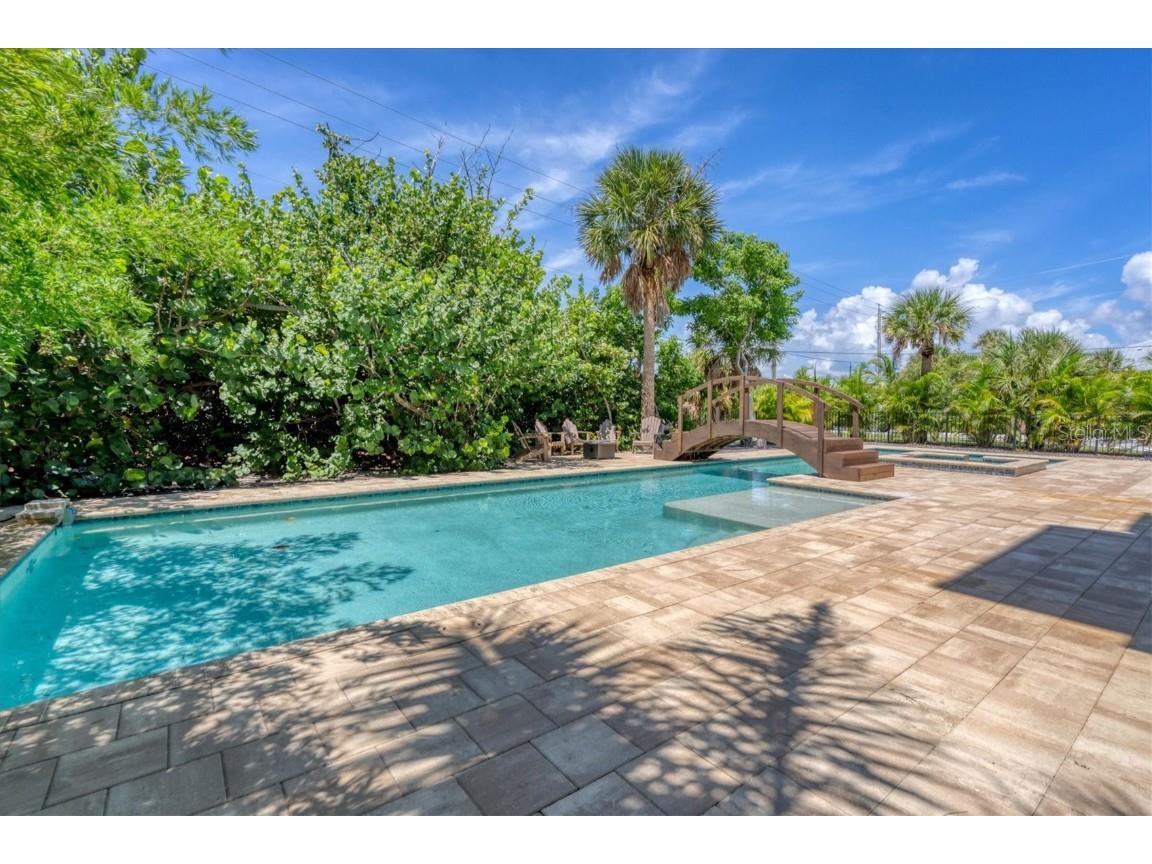 300 Gasparilla Street Boca Grande FL 33921 D6138107 image8