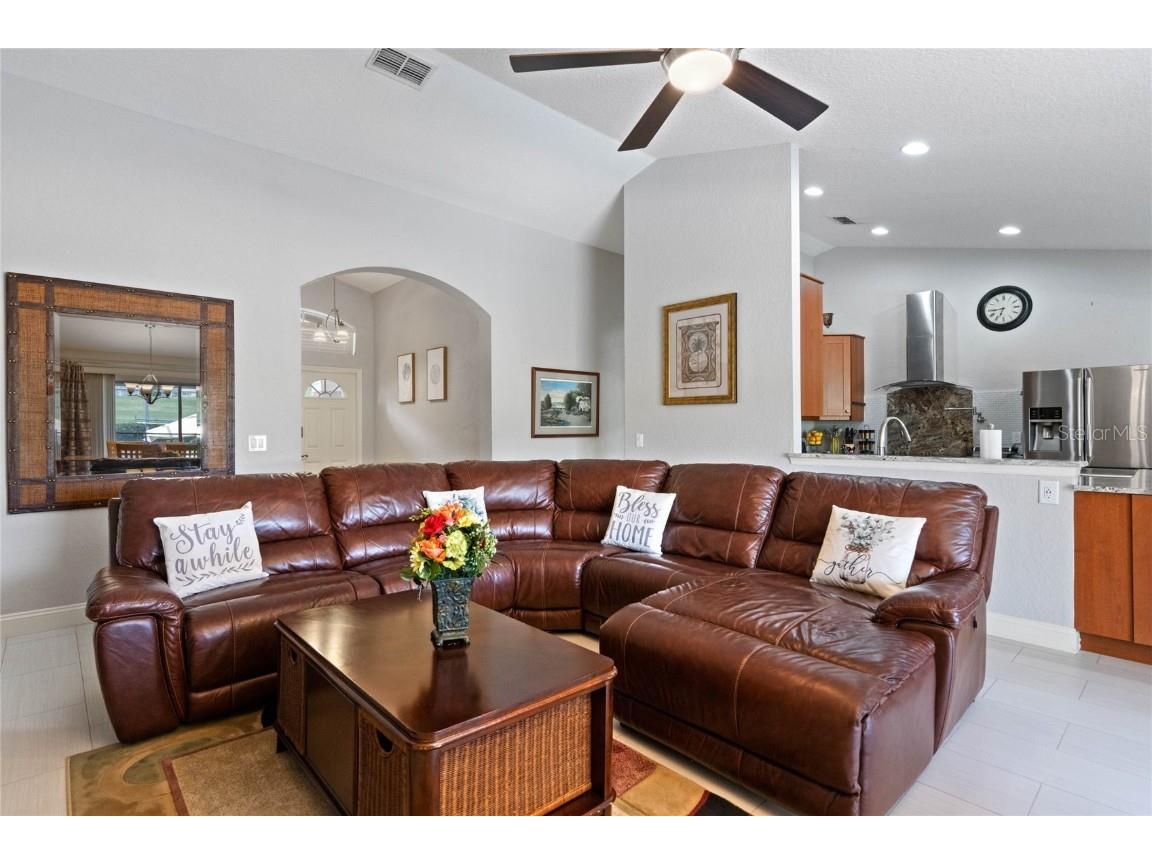 300 Kings Way Davenport FL 33897 S5133463 image3