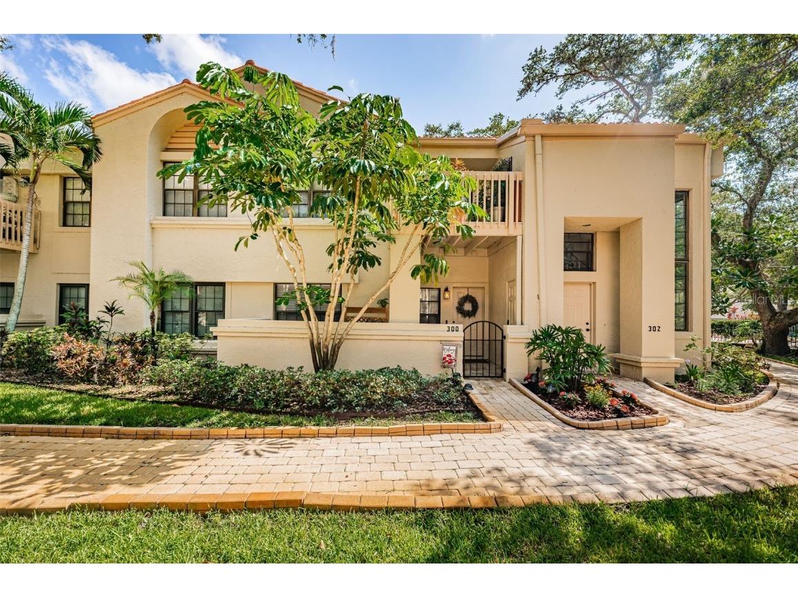 300 Los Prados Drive #300 Safety Harbor FL 34695 U8249241 image1