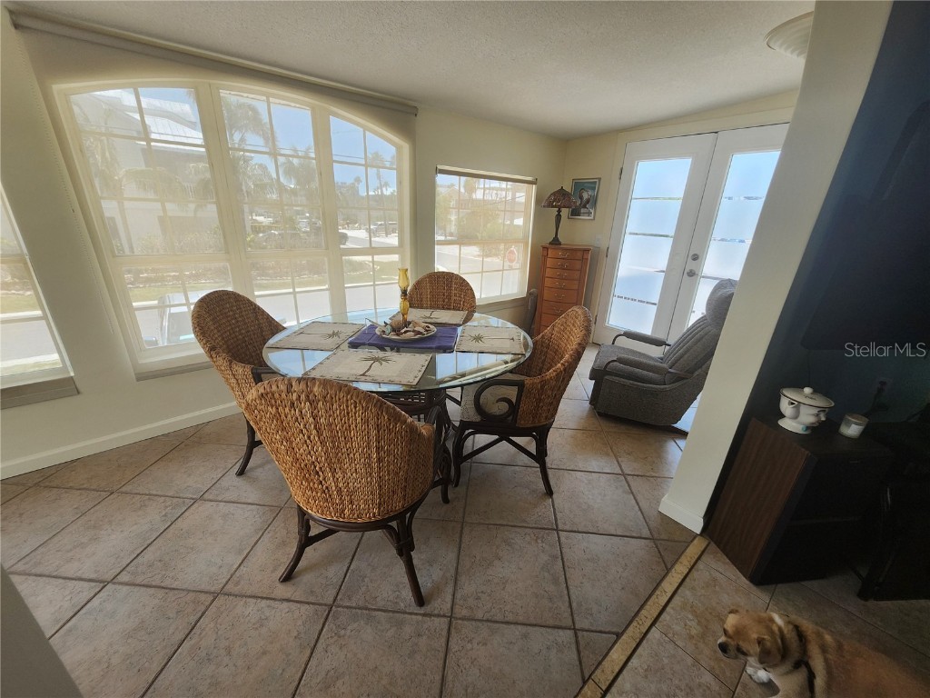 300 N 22nd Street Bradenton Beach FL 34217 - GULF OF AMERICA; SARASOTA BAY A4650913 image3