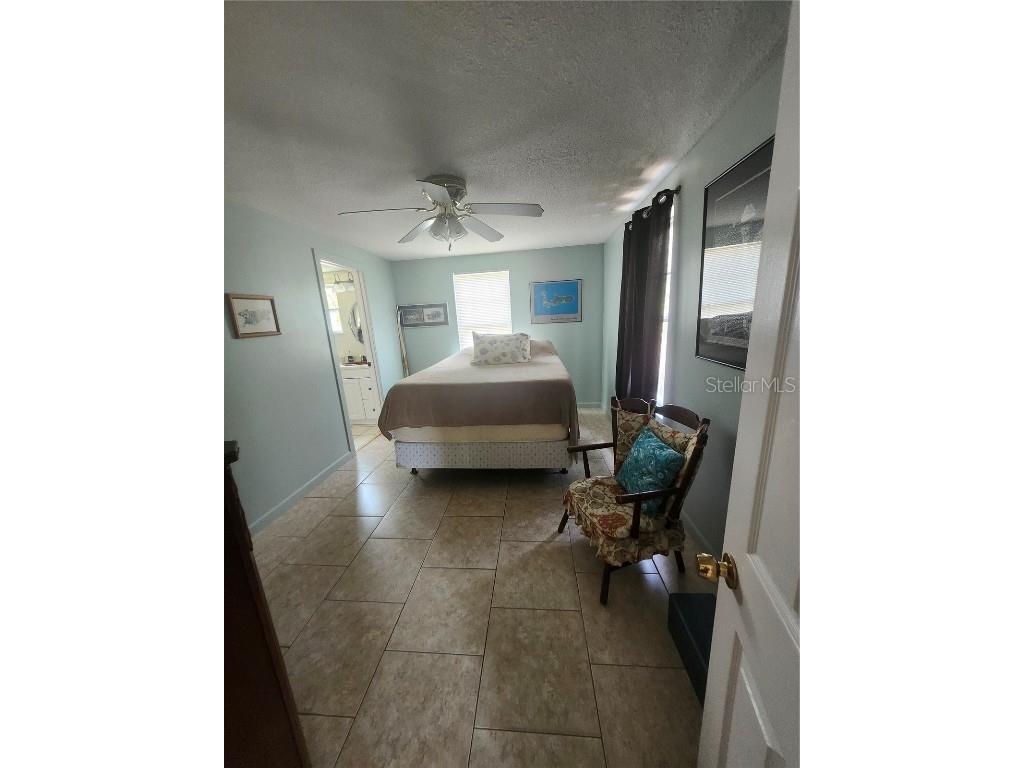 300 N 22nd Street Bradenton Beach FL 34217 - GULF OF AMERICA; SARASOTA BAY A4650913 image9