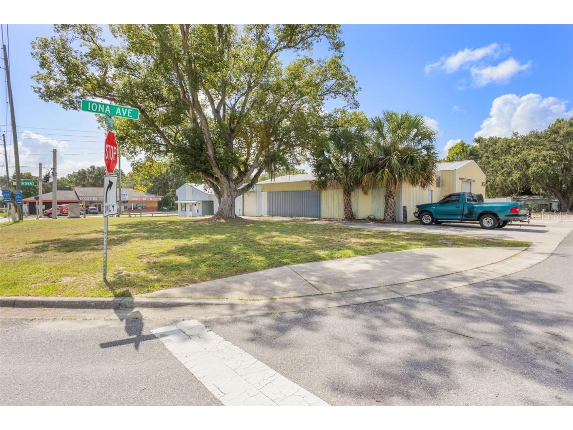 300 N Dixie Avenue Fruitland Park FL 34731 G5100161 image15