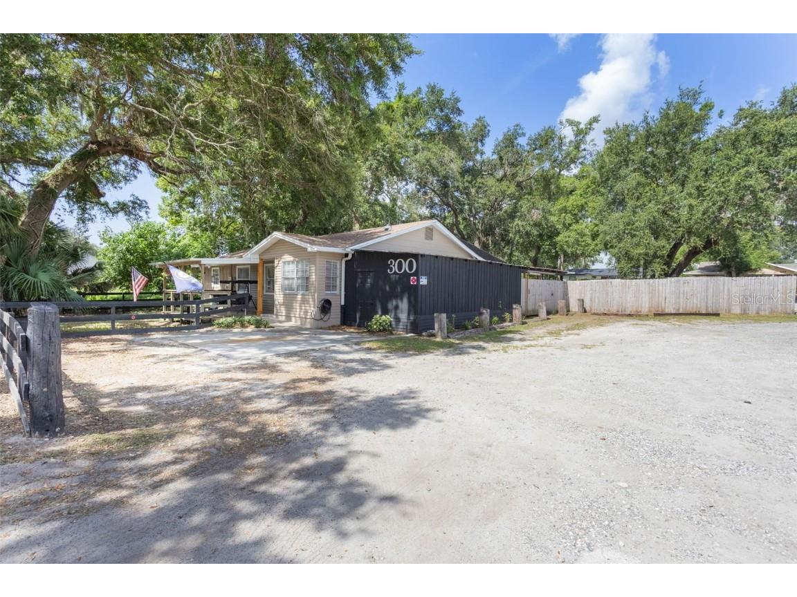 300 N Dixie Avenue Fruitland Park FL 34731 G5100161 image17