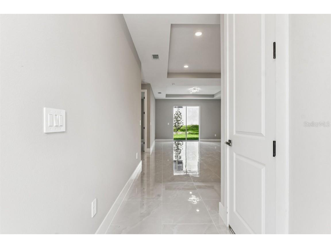 300 N Lemon Avenue Brooksville FL 34601 TB8438214 image8