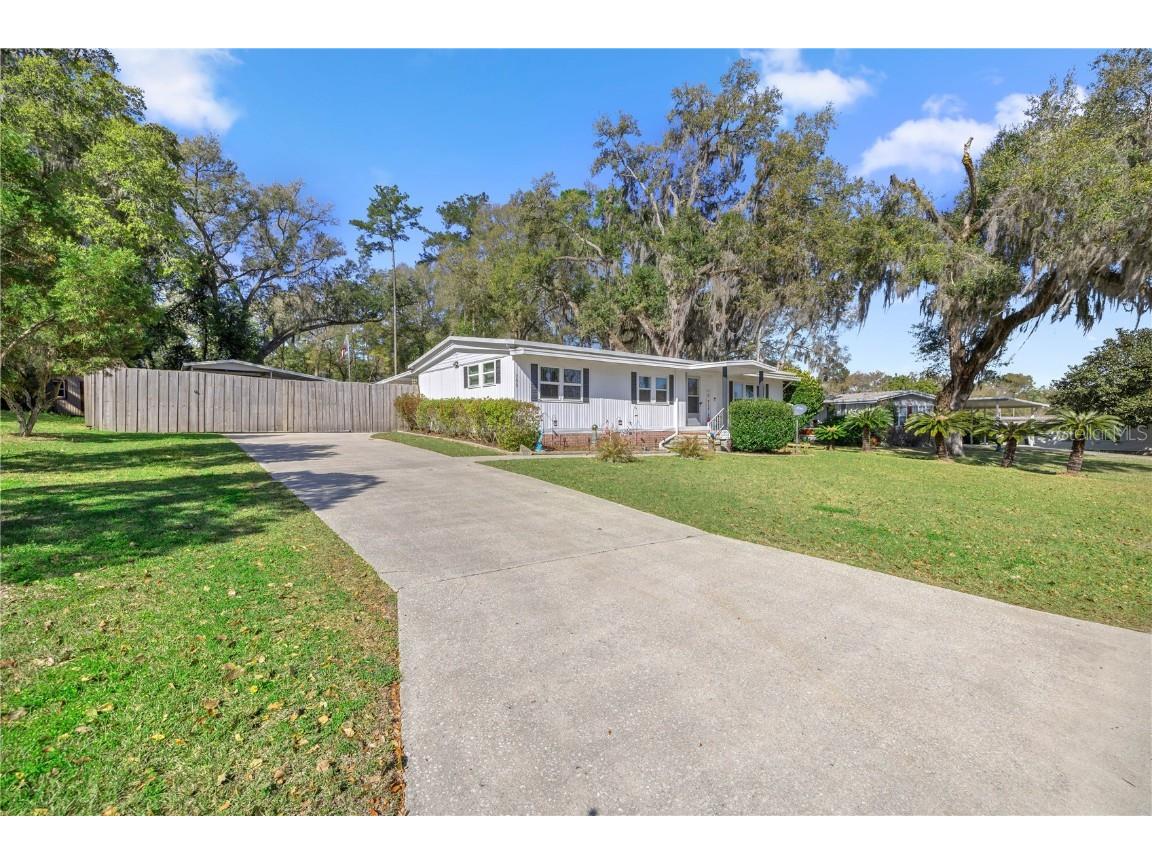 300 NE 63rd Court Ocala FL 34470 OM696386 image1