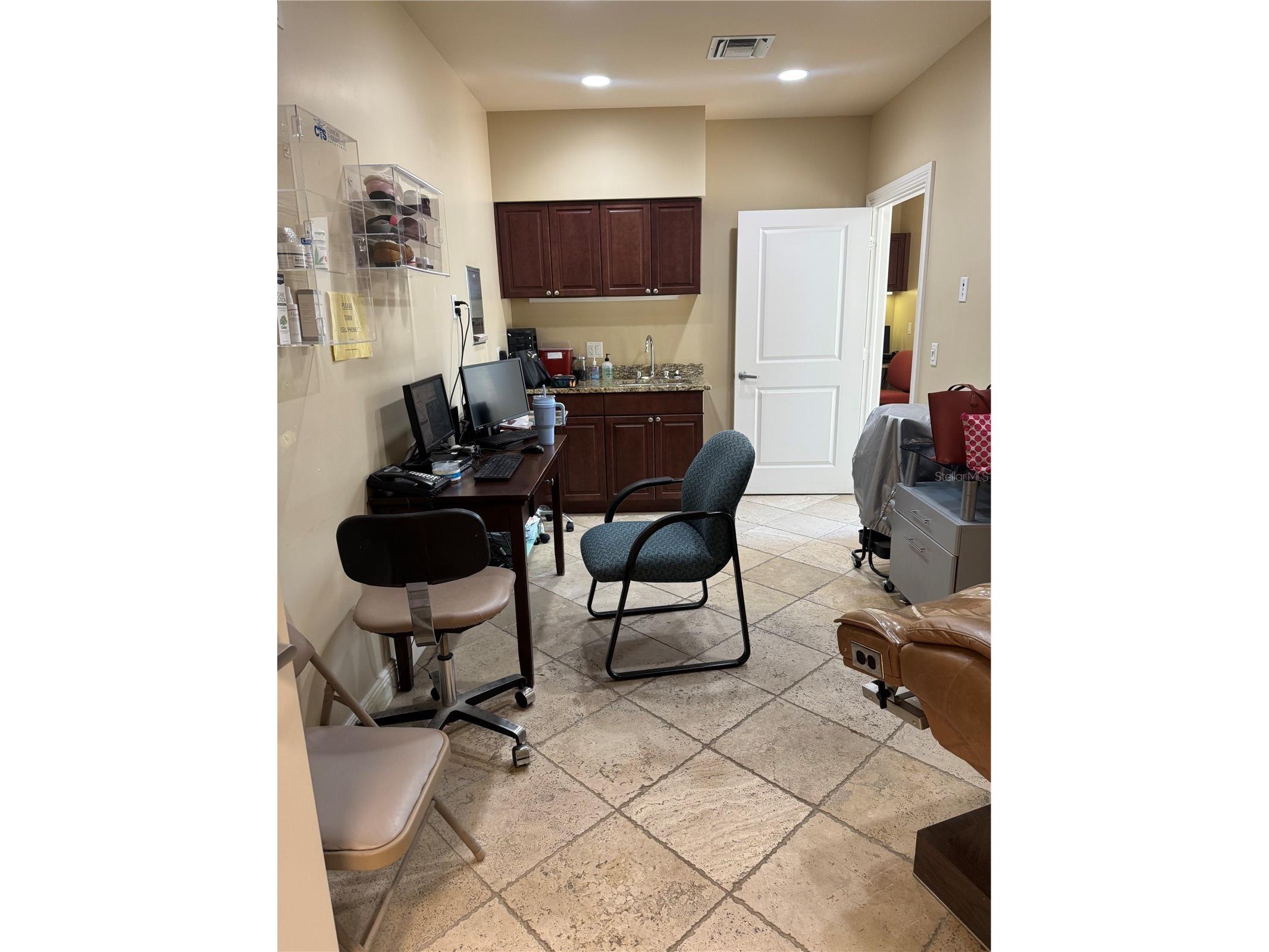 300 NW Bethany Drive #320-322 Port Saint Lucie FL 34986 O6389094 image3
