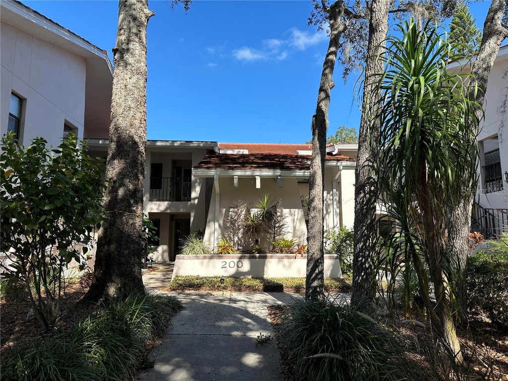 300 S Florida Avenue #200 B Tarpon Springs FL 34689 - GULF OF MEXICO U8228906 image1