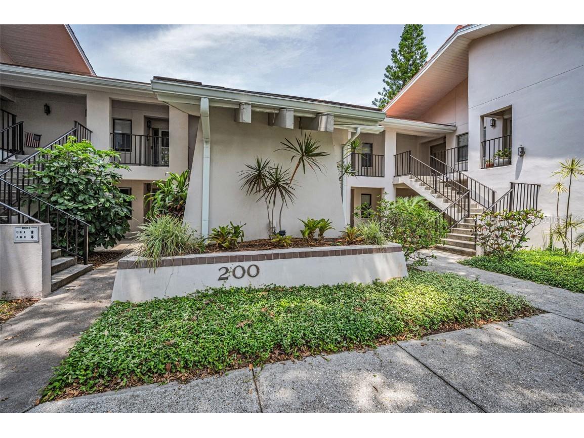 300 S Florida Avenue #200J Tarpon Springs FL 34689 TB8384604 image1