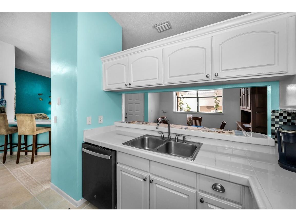 300 S Florida Avenue #200J Tarpon Springs FL 34689 TB8384604 image22