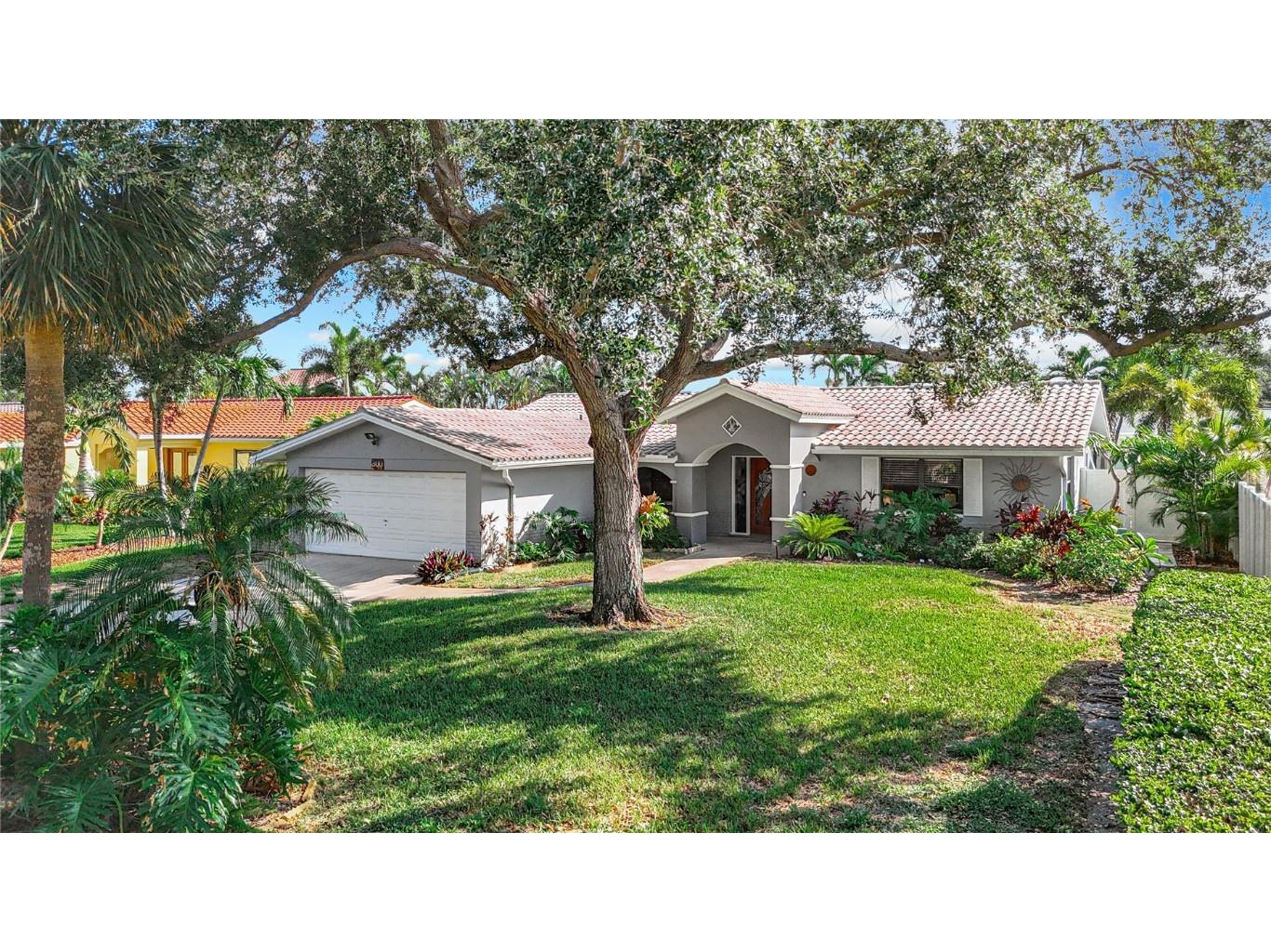 300 S Julia Circle Saint Pete Beach FL 33706 U8253239 image1