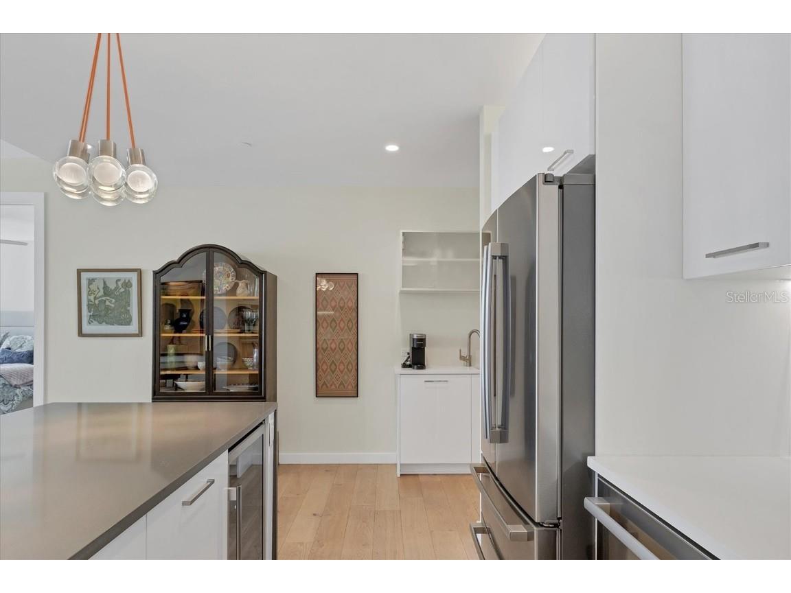 300 S Pineapple Avenue #302 Sarasota FL 34236 A4665439 image15