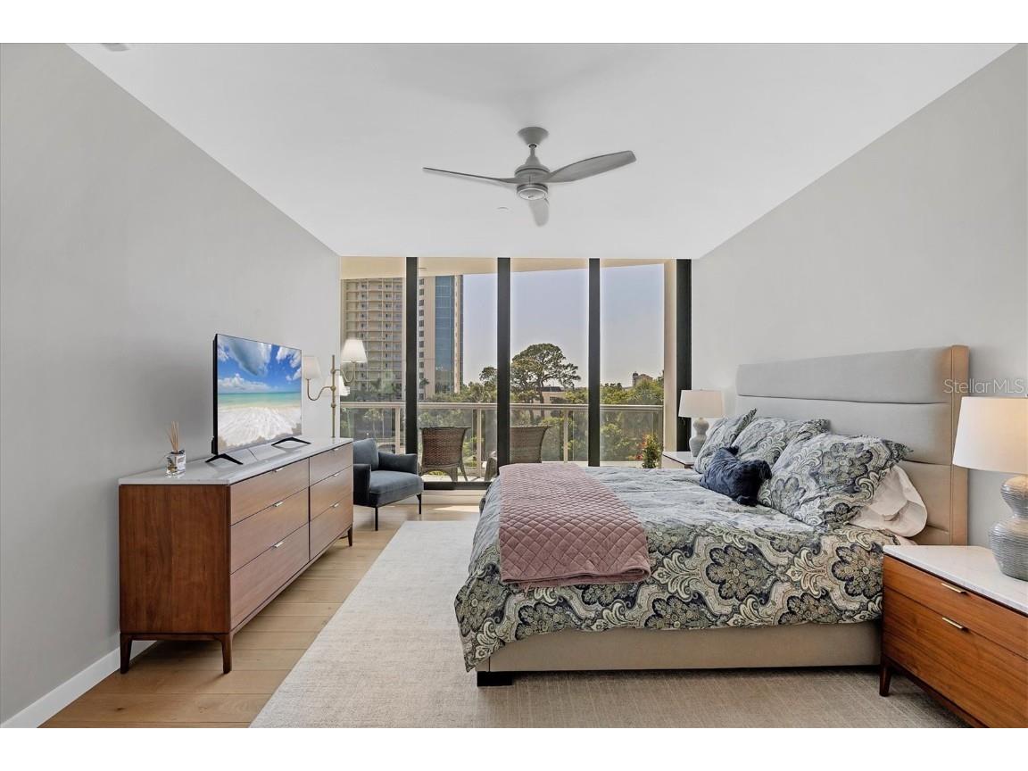 300 S Pineapple Avenue #302 Sarasota FL 34236 A4665439 image20