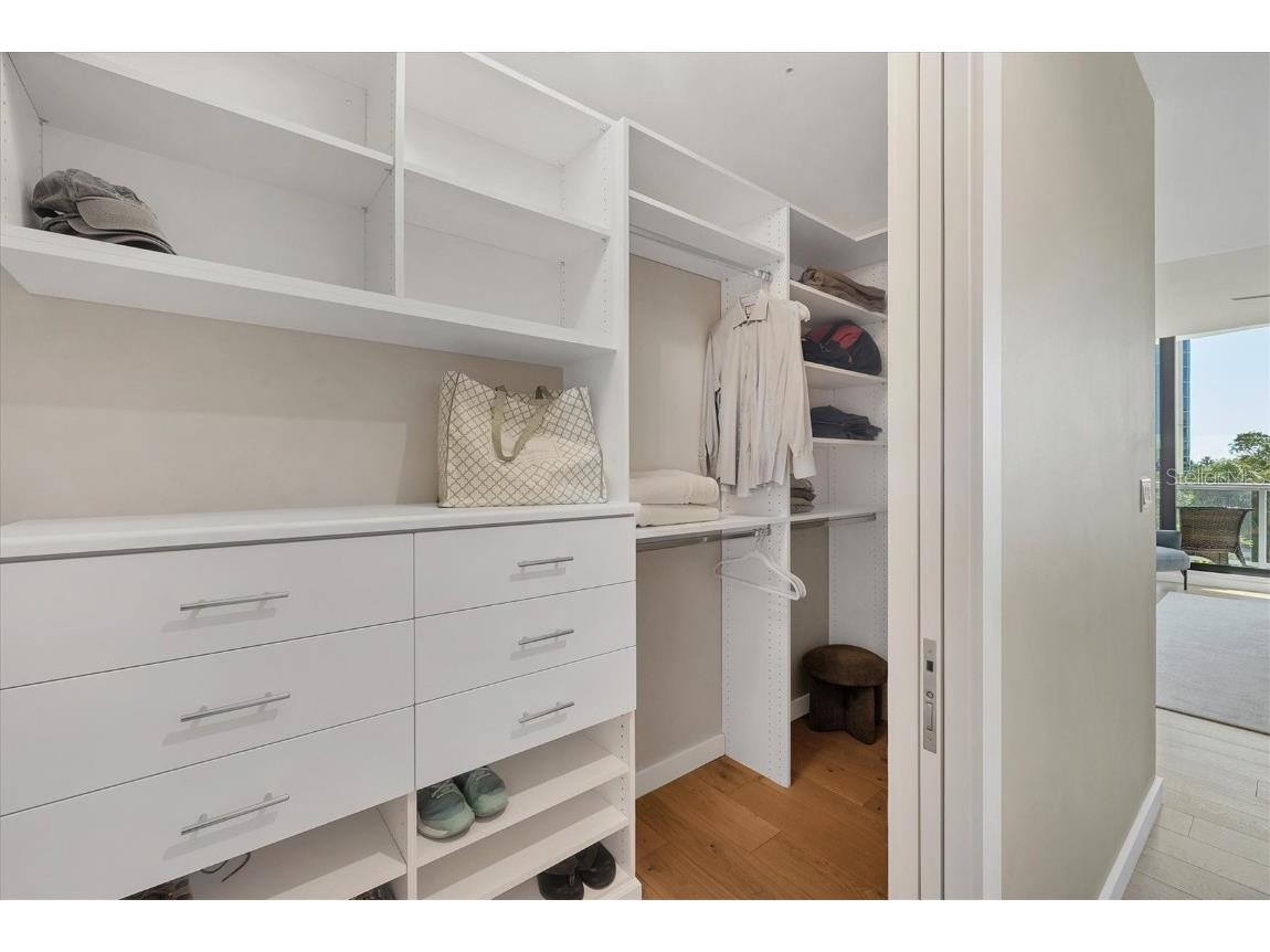 300 S Pineapple Avenue #302 Sarasota FL 34236 A4665439 image23